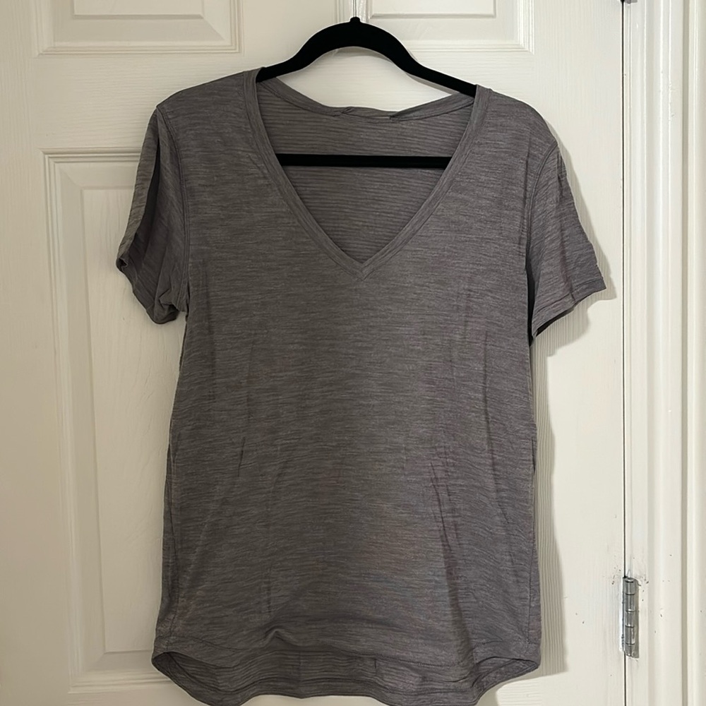 lululemon athletica Women's Short Sleeve V-Neck Tee in Gray